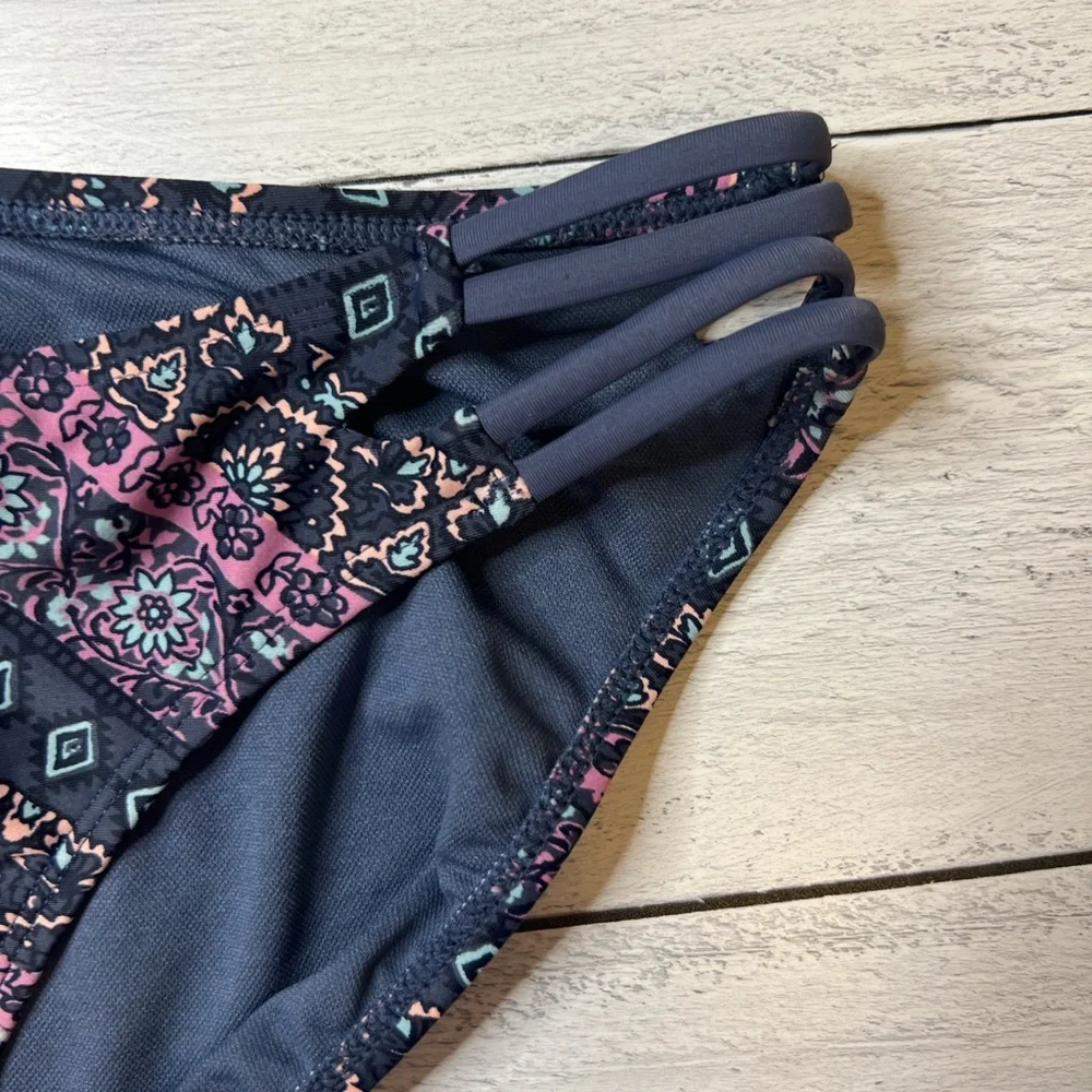 Xhilaration Purple and Pink Patterned Bikini Top